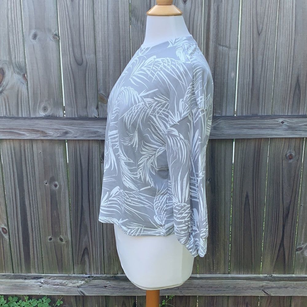 Rachel Zoe Palm Leaf Tropical Crew Neck Long Sleeve Top Size M - Picture 4 of 7